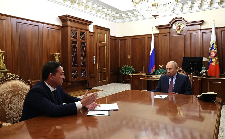 Путин обсудил с Воробьевым реализацию майских erfpjd